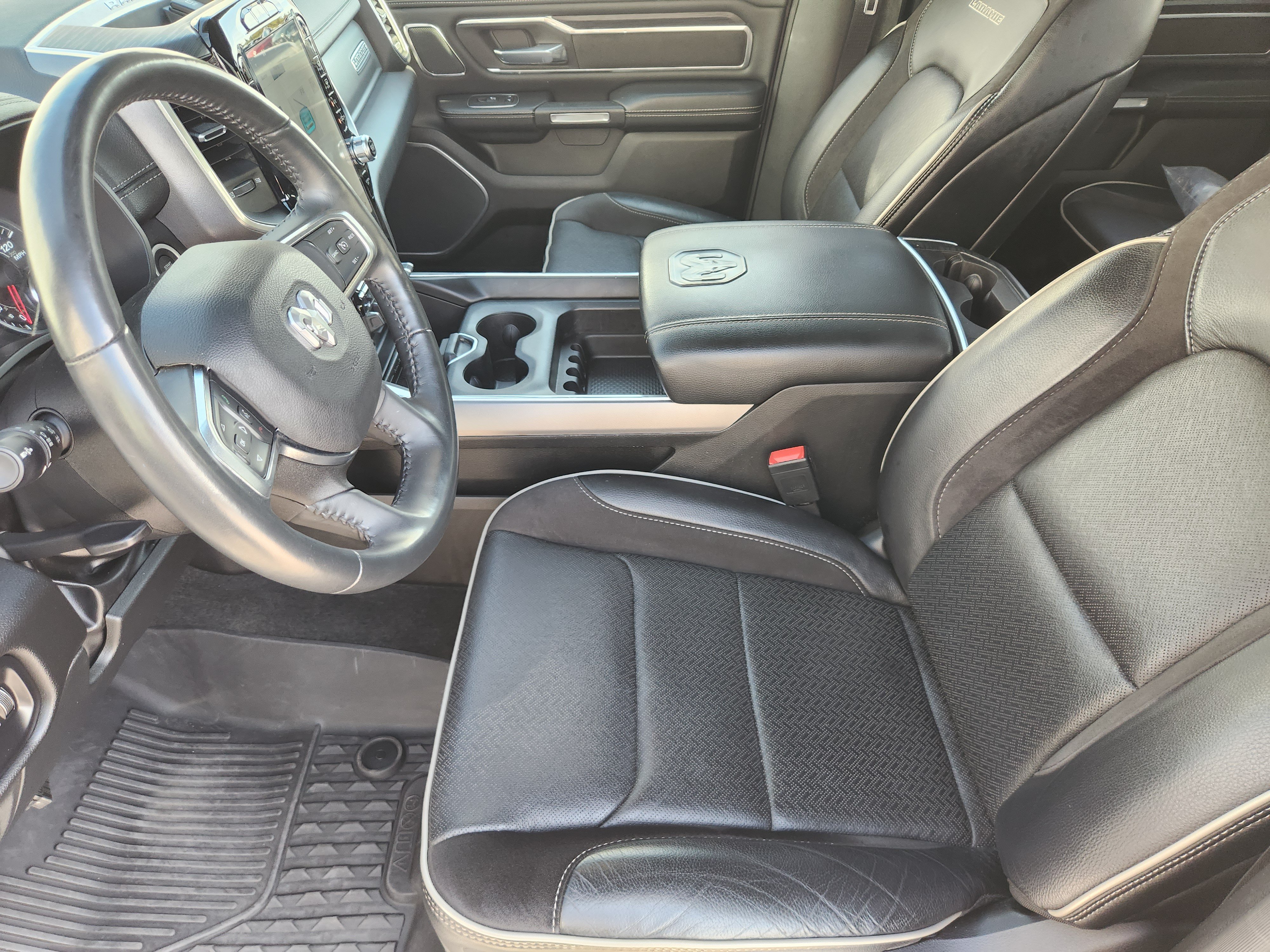 Used 2023 RAM 1500 Laramie AWD/4WD image 14
