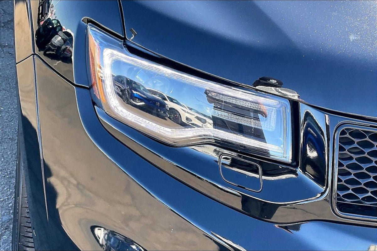 Used 2019 Jeep Grand Cherokee SRT AWD/4WD image 24