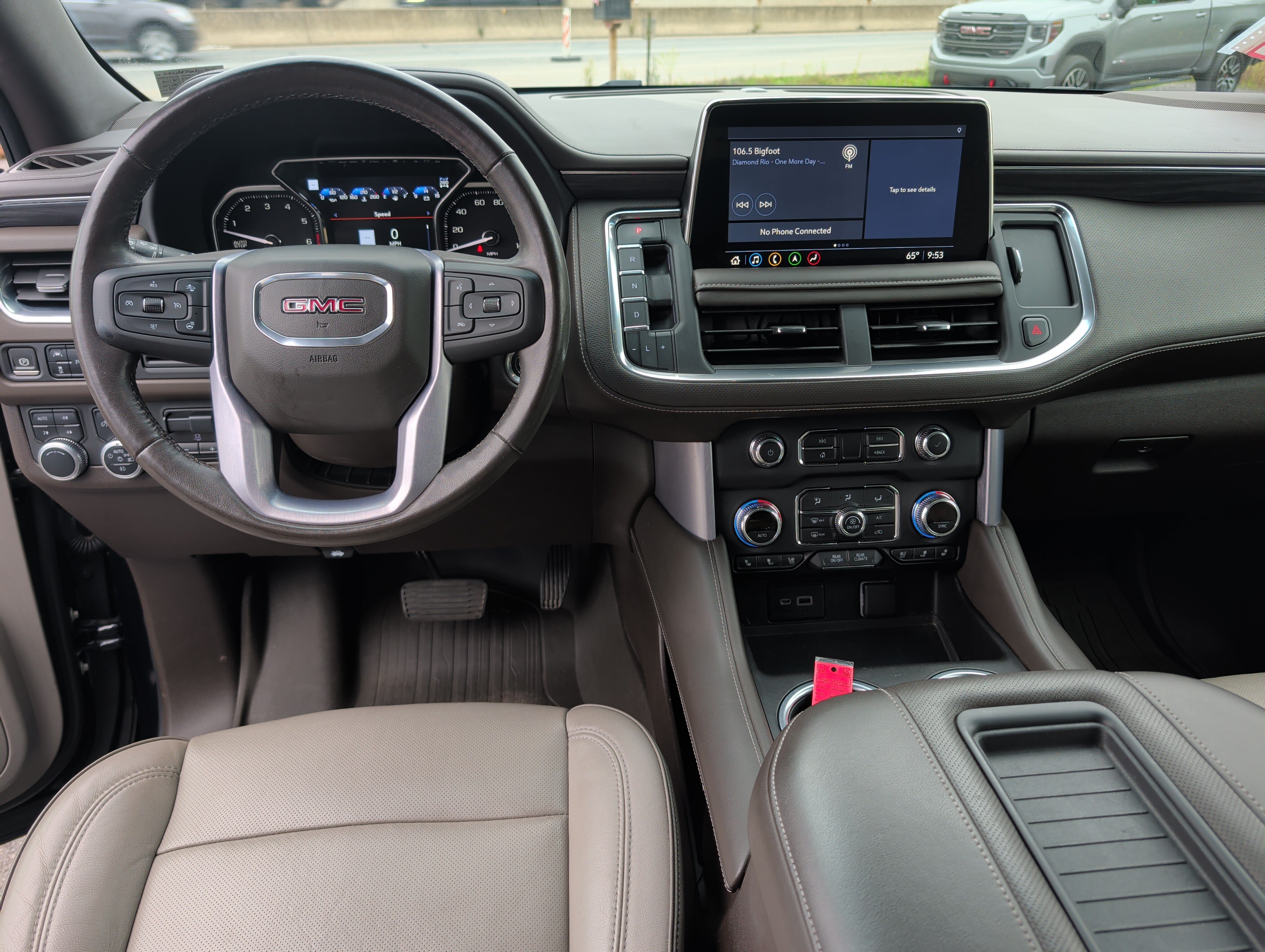Used 2021 GMC Yukon SLT w/ SLT Luxury Plus Package AWD/4WD image 15