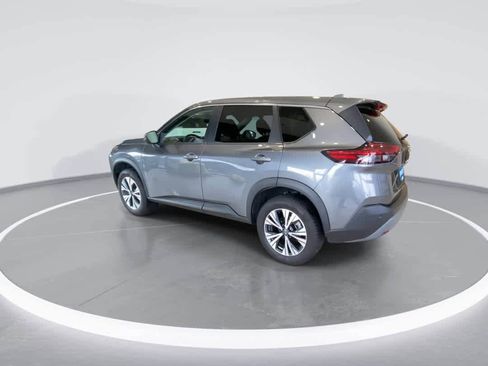 Used 2022 Nissan Rogue SV image 6