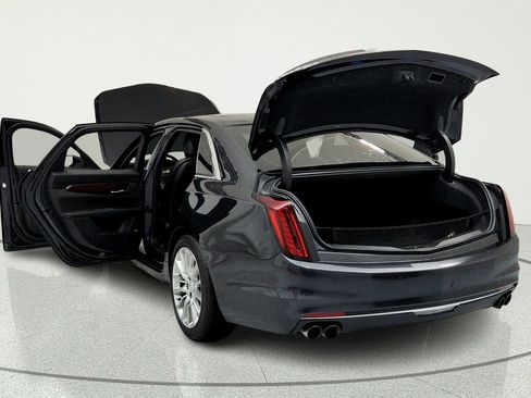 Used 2020 Cadillac CT6 Luxury AWD/4WD image 11