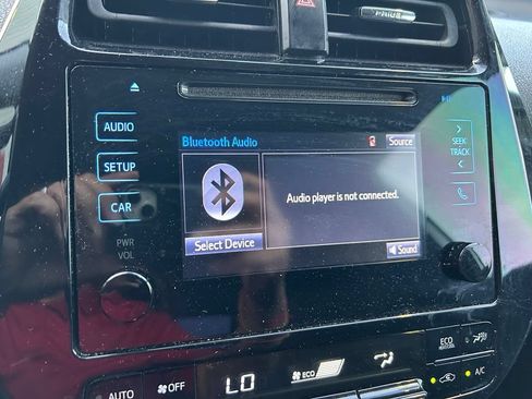 Used 2019 Toyota Prius LE FWD image 24