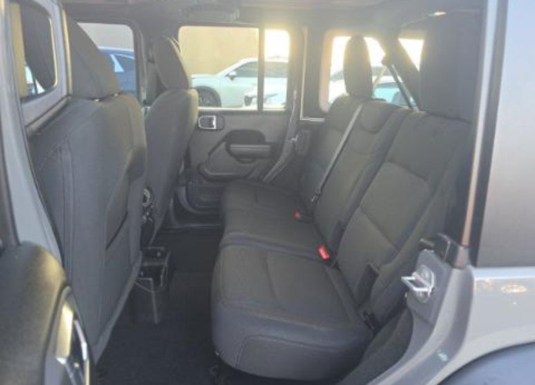 Used 2023 Jeep Wrangler Unlimited Sport AWD/4WD image 21