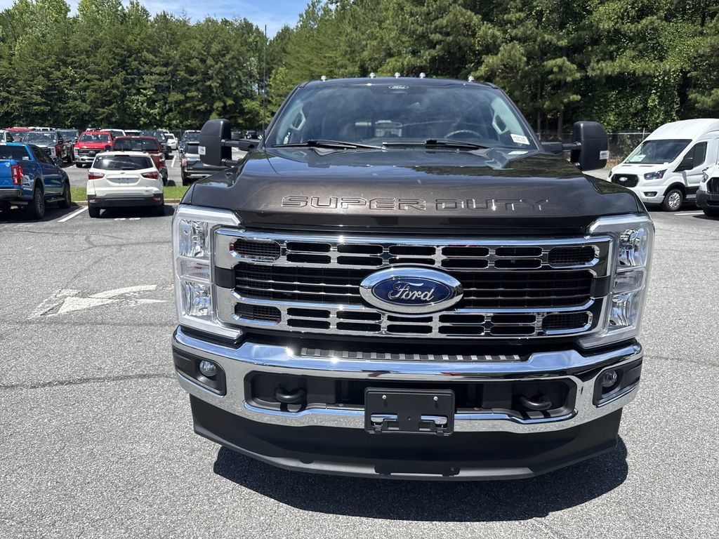 Used 2024 Ford F350 XL w/ XL Chrome Package AWD/4WD image 2