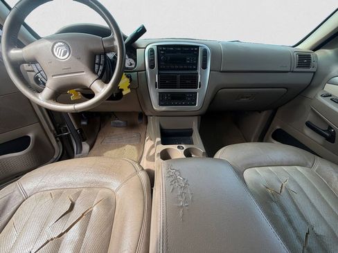Used 2004 Mercury Mountaineer AWD V8 image 7
