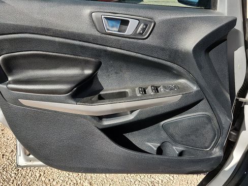 Used 2021 Ford EcoSport Titanium image 13