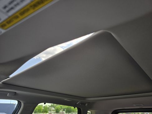 New 2026 Nissan Rogue Platinum AWD/4WD image 23