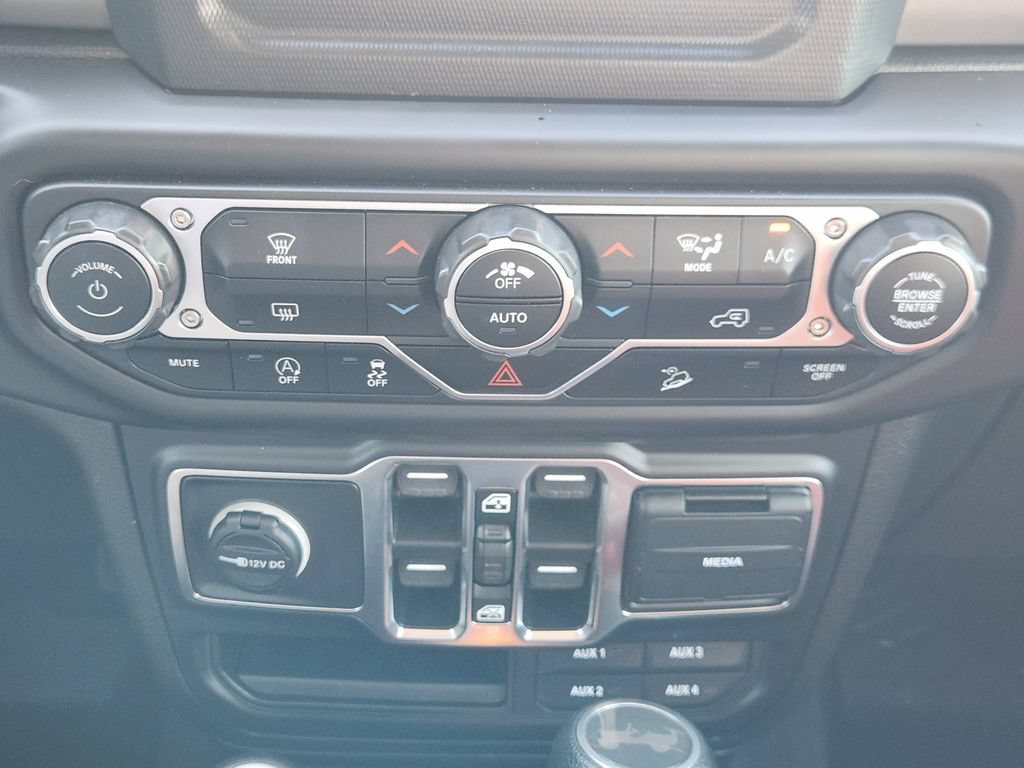 Used 2021 Jeep Wrangler Unlimited Sport AWD/4WD image 19