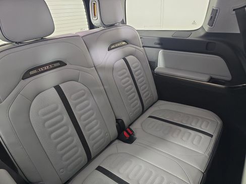 Used 2024 Rivian R1S Adventure AWD/4WD image 25
