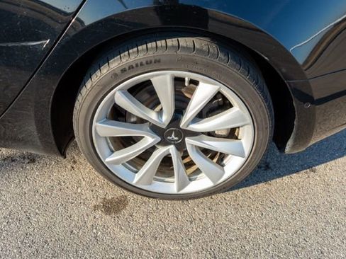 Used 2019 Tesla Model 3 Long Range image 10