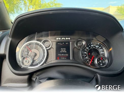 Used 2023 RAM 1500 Big Horn AWD/4WD image 24