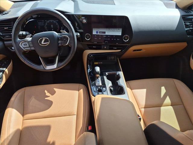 Used 2025 Lexus NX 250 FWD w/ Accessory Package (Z2) image 17