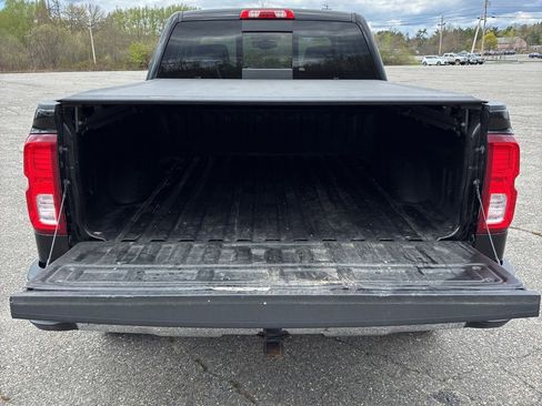Used 2018 Chevrolet Silverado 1500 LTZ AWD/4WD image 17