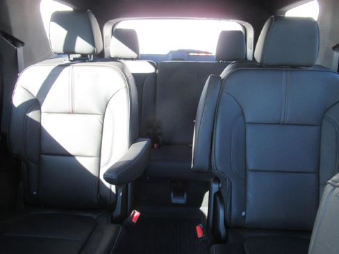 Certified 2024 Chevrolet Traverse RS w/ LPO, Floor Liner Package image 10