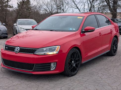 Used 2013 Volkswagen Jetta GLI Autobahn FWD image 1