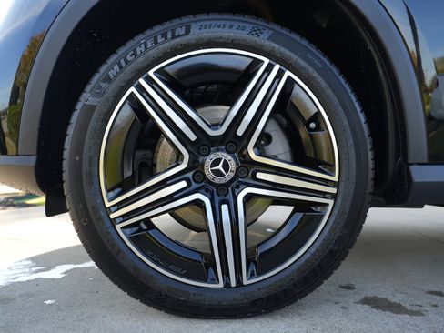 New 2026 Mercedes-Benz GLC 300 4MATIC image 12