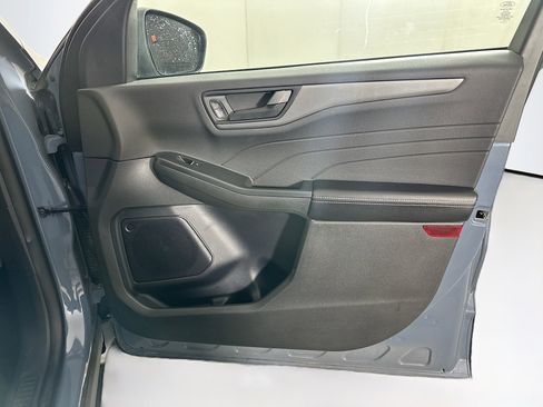 Used 2024 Ford Escape Active FWD image 31