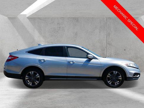 Used 2015 Honda Crosstour EX-L image 2