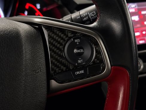 Used 2018 Honda Civic Type R image 41