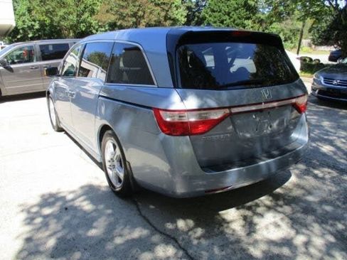 Used 2013 Honda Odyssey Touring image 3