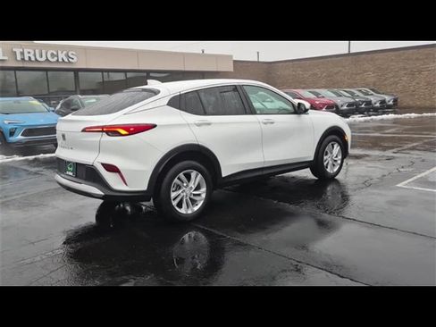 Certified 2024 Buick Envista Preferred w/ Convenience I Package image 8