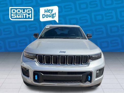 New 2024 Jeep Grand Cherokee Overland AWD/4WD image 6