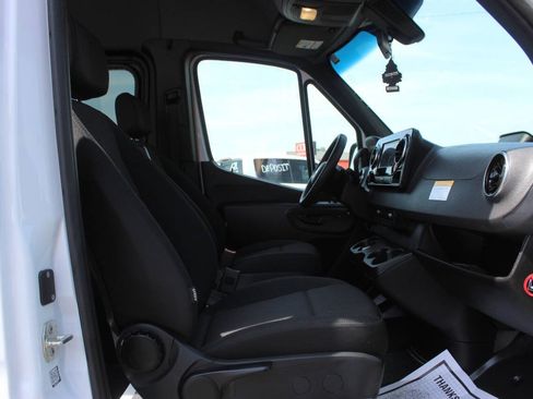 Used 2026 Mercedes-Benz Sprinter 2500 image 10
