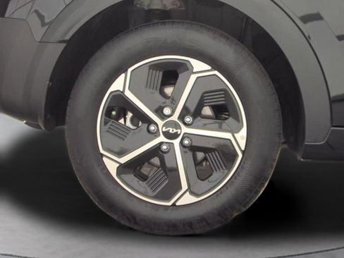 Certified 2025 Kia Niro EX w/ EX Cold Weather Package FWD image 26
