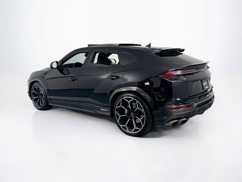 Used 2023 Lamborghini Urus Performante AWD/4WD image 7
