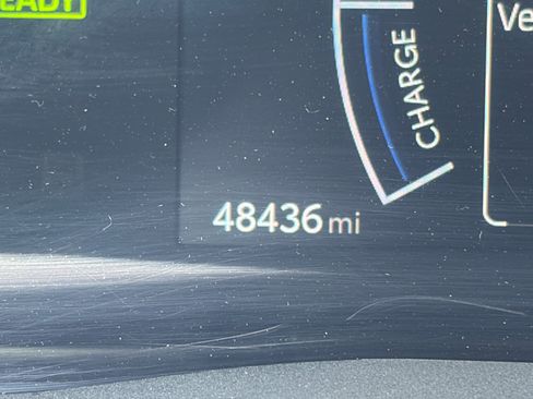 Used 2025 Toyota Camry LE FWD image 17