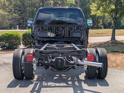 New 2026 Ford F450 XLT w/ XLT Value Package image 4