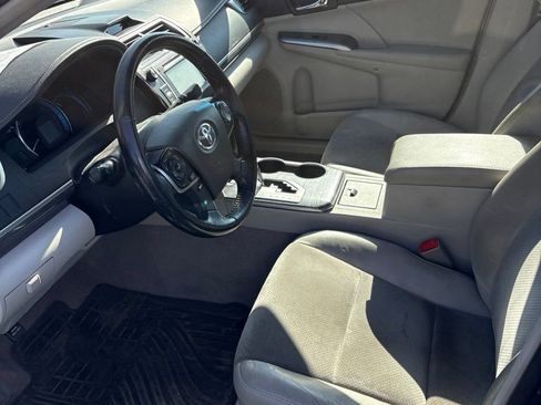Used 2012 Toyota Camry XLE w/ Leather Pkg FWD image 7