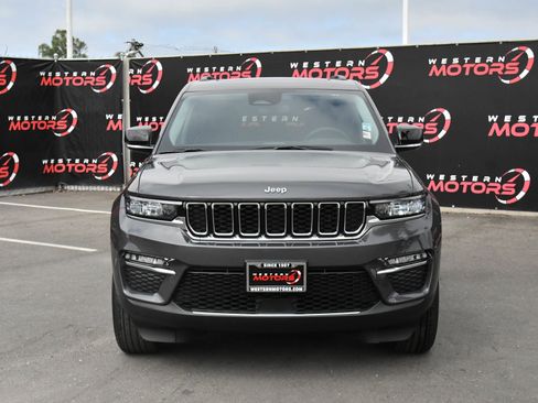 Used 2023 Jeep Grand Cherokee 4WD 4xe image 2