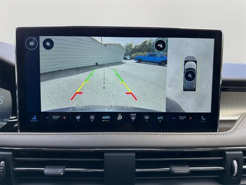 Used 2025 Lincoln Corsair FWD w/ Equipment Group 101A image 26