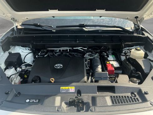 Used 2021 Toyota Highlander XSE image 18