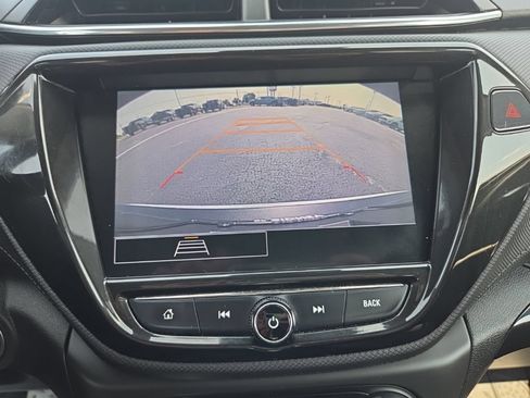 Used 2021 Chevrolet TrailBlazer LT w/ Convenience Package FWD image 29