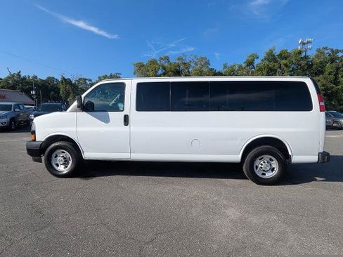 Used 2024 Chevrolet Express 3500 LS RWD image 7