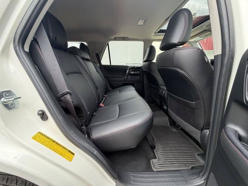 Used 2023 Toyota 4Runner TRD Off-Road Premium w/ Moonroof Package AWD/4WD image 29