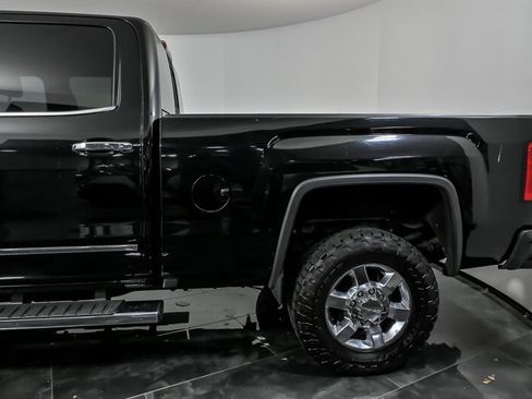 Used 2019 GMC Sierra 3500 Denali w/ Duramax Plus Package AWD/4WD image 7
