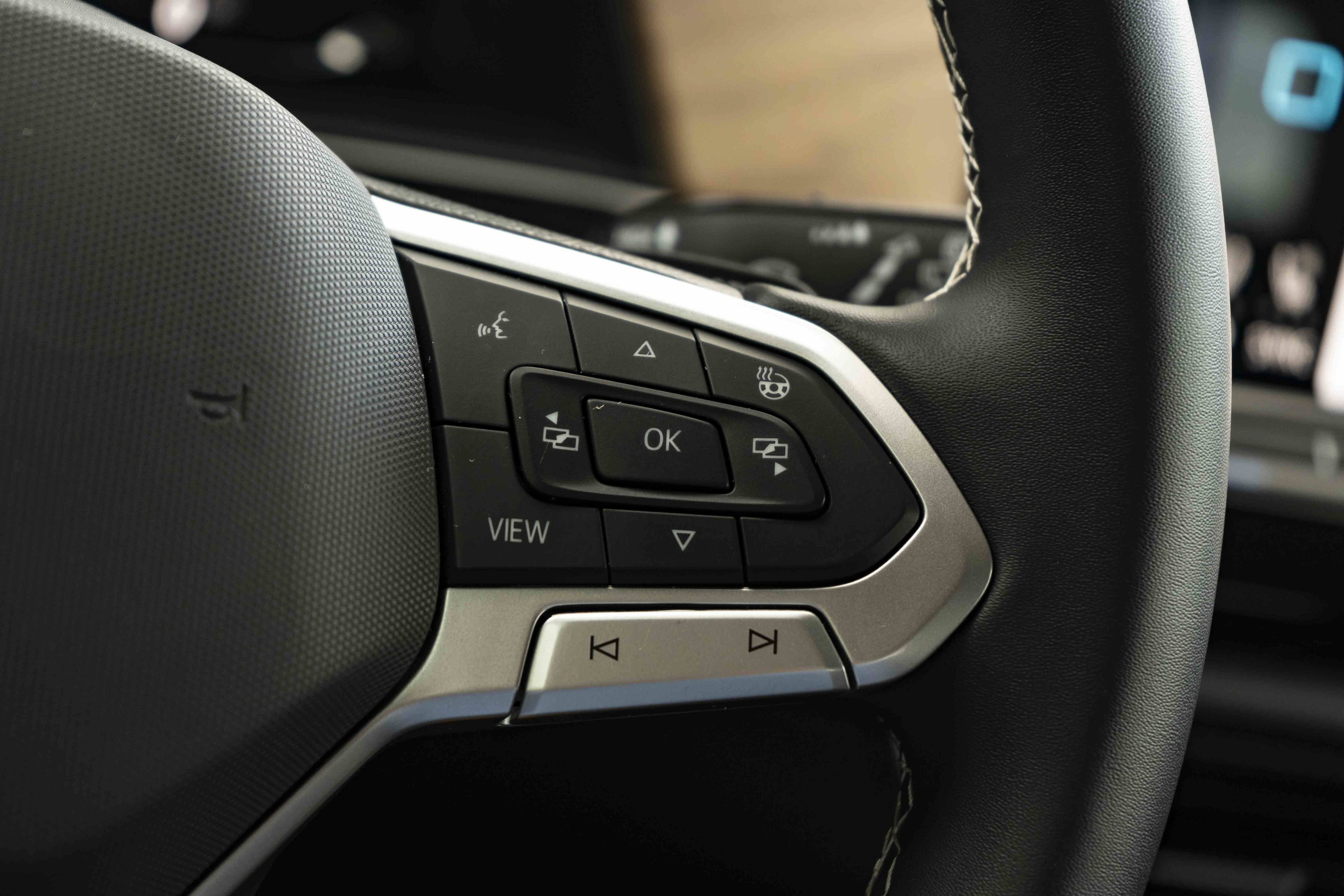 Certified 2026 Volkswagen Atlas SE FWD image 21