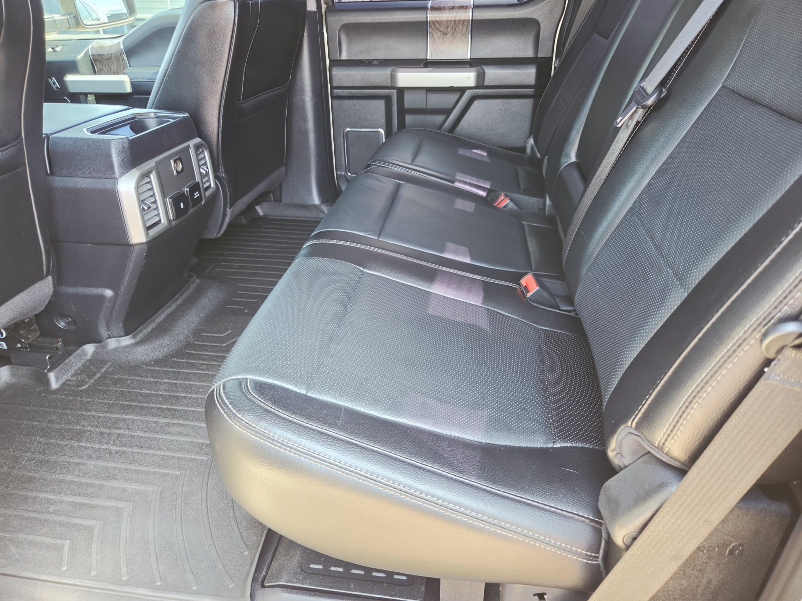 Used 2017 Ford F250 Lariat w/ Chrome Package AWD/4WD image 17