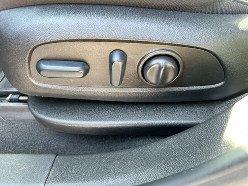 Used 2022 Chevrolet Blazer LT image 12