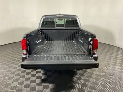 Used 2022 Toyota Tacoma SR image 12