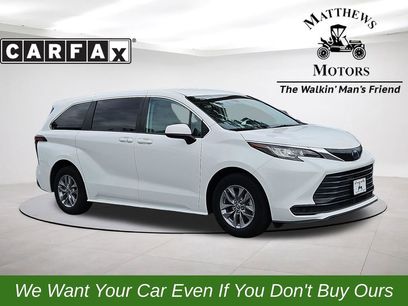 Used 2022 Toyota Sienna LE