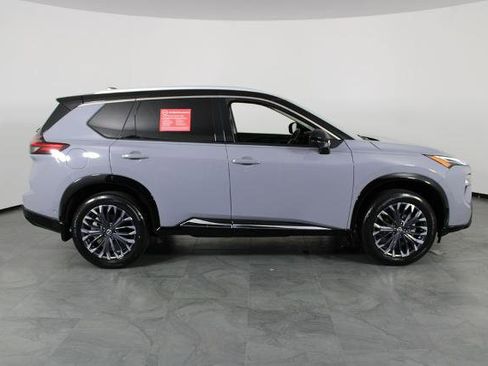 Certified 2024 Nissan Rogue Platinum FWD image 15