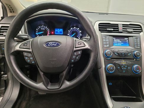 Used 2018 Ford Fusion S image 22