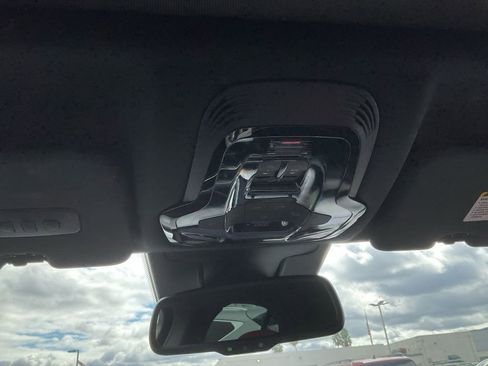 Used 2022 Alfa Romeo Stelvio Veloce image 24