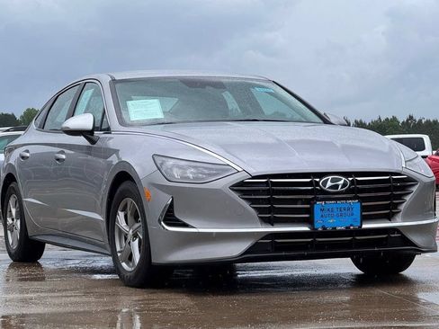 Certified 2023 Hyundai Sonata SE w/ Cargo Package FWD image 8
