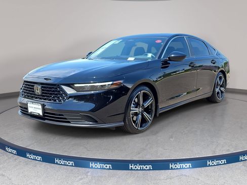 Used 2023 Honda Accord Sport image 1