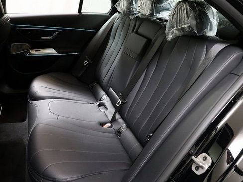 New 2026 Mercedes-Benz E 450 4MATIC Sedan image 12